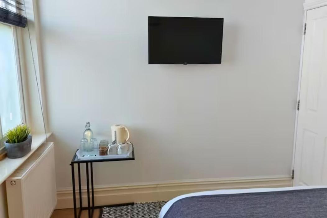 Stylish Double Room In City Centre - Shared Bathroom - Parking Preston  Ngoại thất bức ảnh